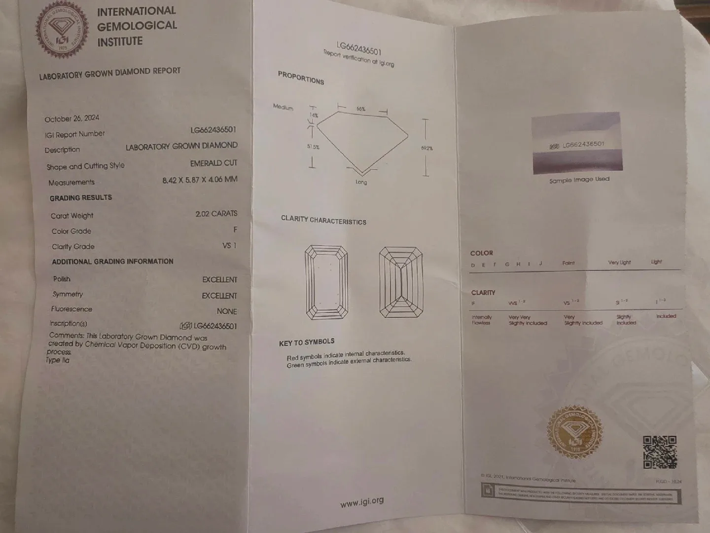 Emerald Cut Diamond Engagement Ring image indicator(6)