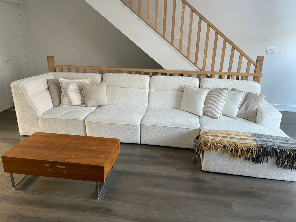 Modern White Modular Sectional Sofa image indicator(2)