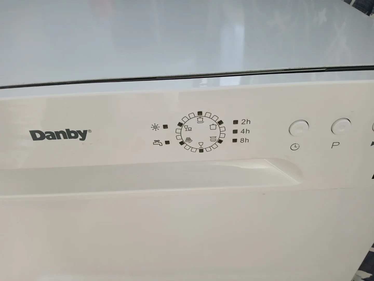 Danby DDW621WDB Countertop Dishwasher - White