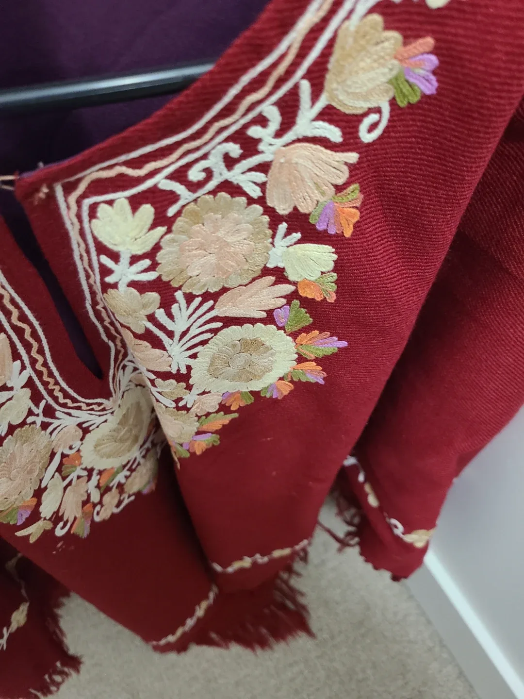 Embroidered Wool Shawl image indicator(2)