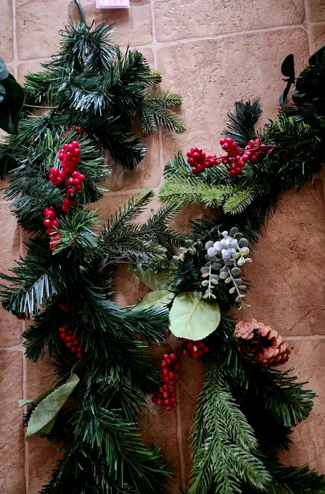 Ashland Christmas Red Berry Garland - 12 ft image indicator(4)