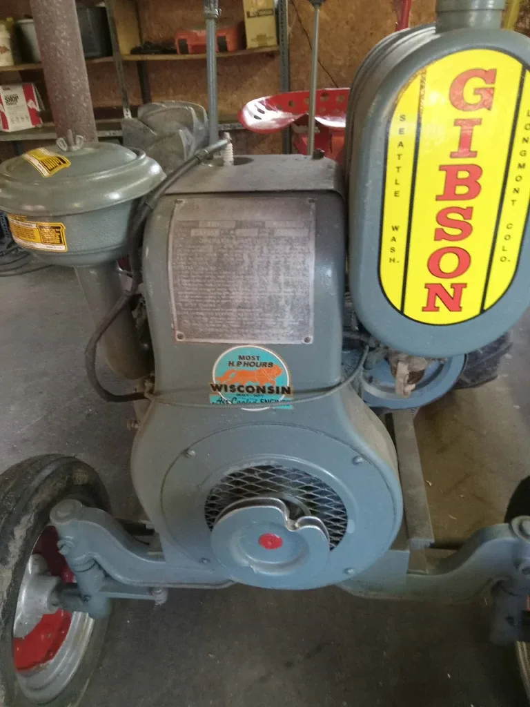 1946 Vintage Gibson Tractor