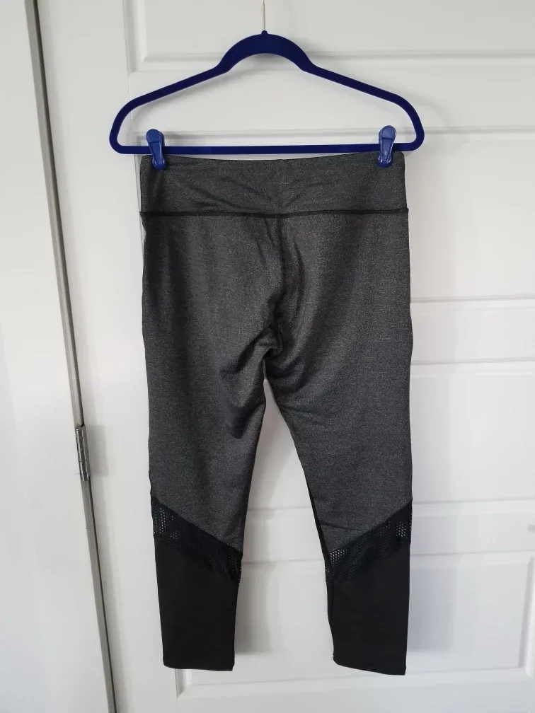 Yoga Leggings image indicator(3)