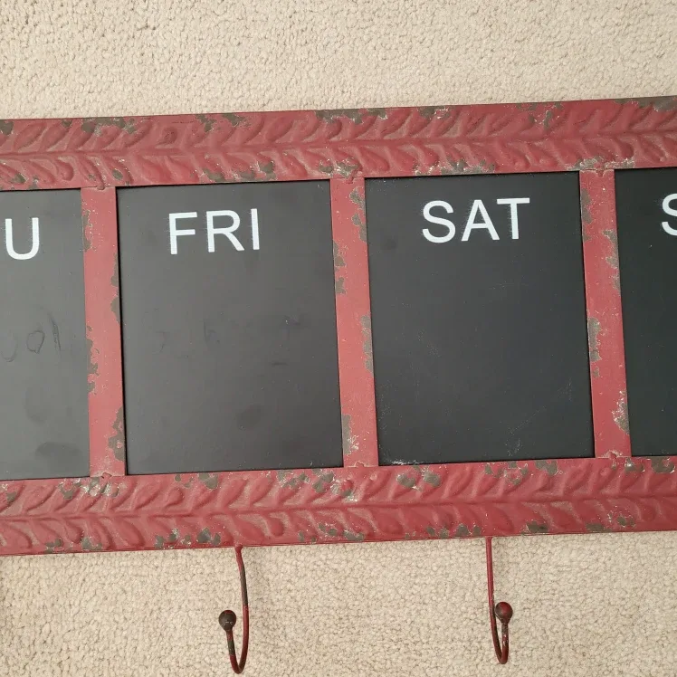 Pristine! Chalk Board 7-Day Calendar+Hooks - Quick Pickup!🚀 image indicator(4)