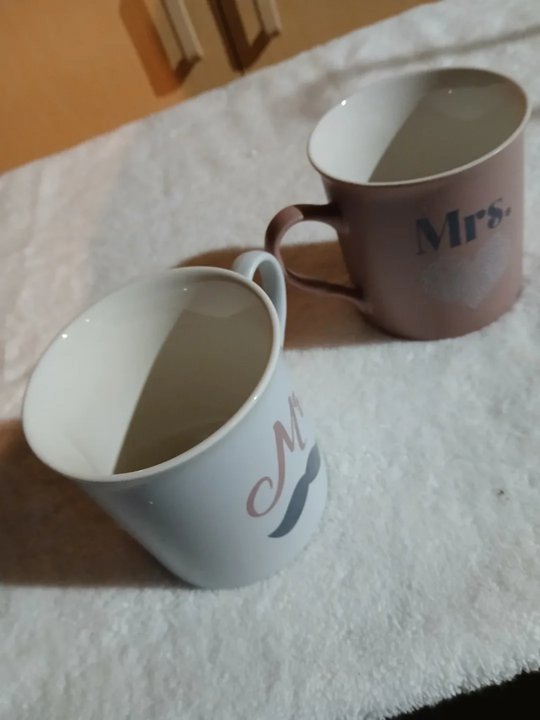 Mr. & Mrs. Mug Set image indicator(2)