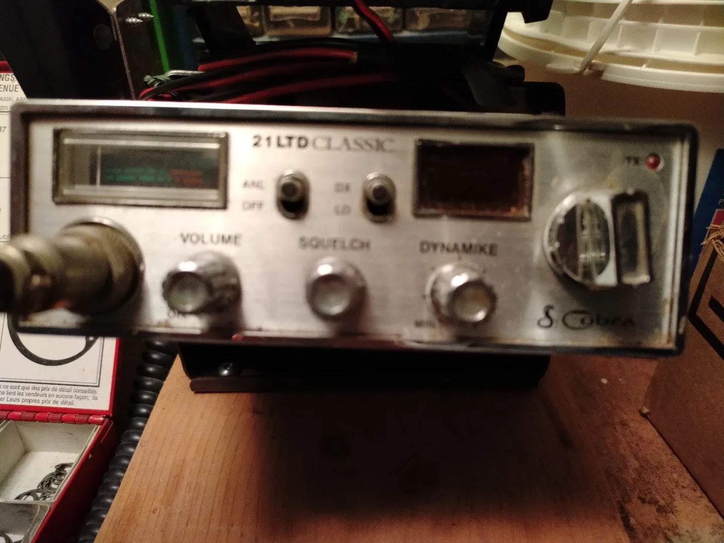 Cobra 21 LTD Classic CB Radio image indicator(2)