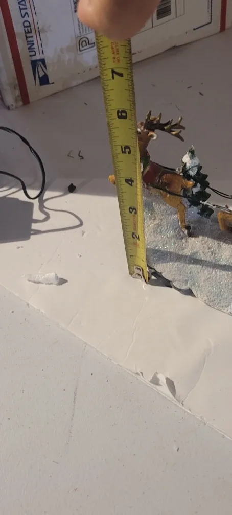 Santa Claus Sleigh and Reindeer Figurine image indicator(6)