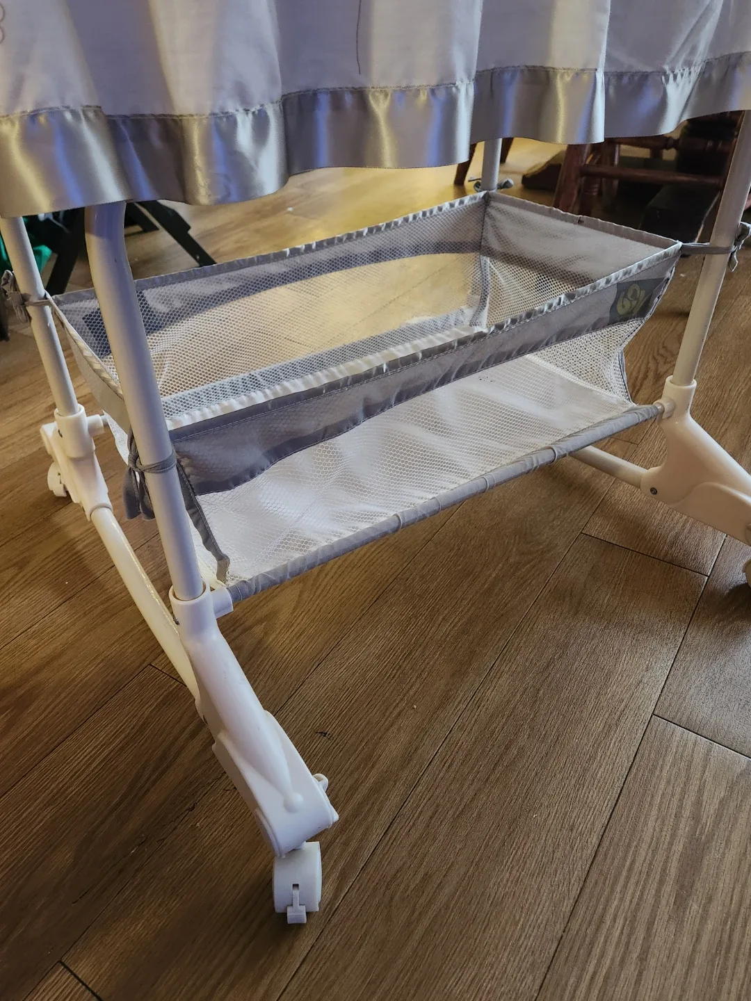 Lily Baby I Love You Bassinet image indicator(5)