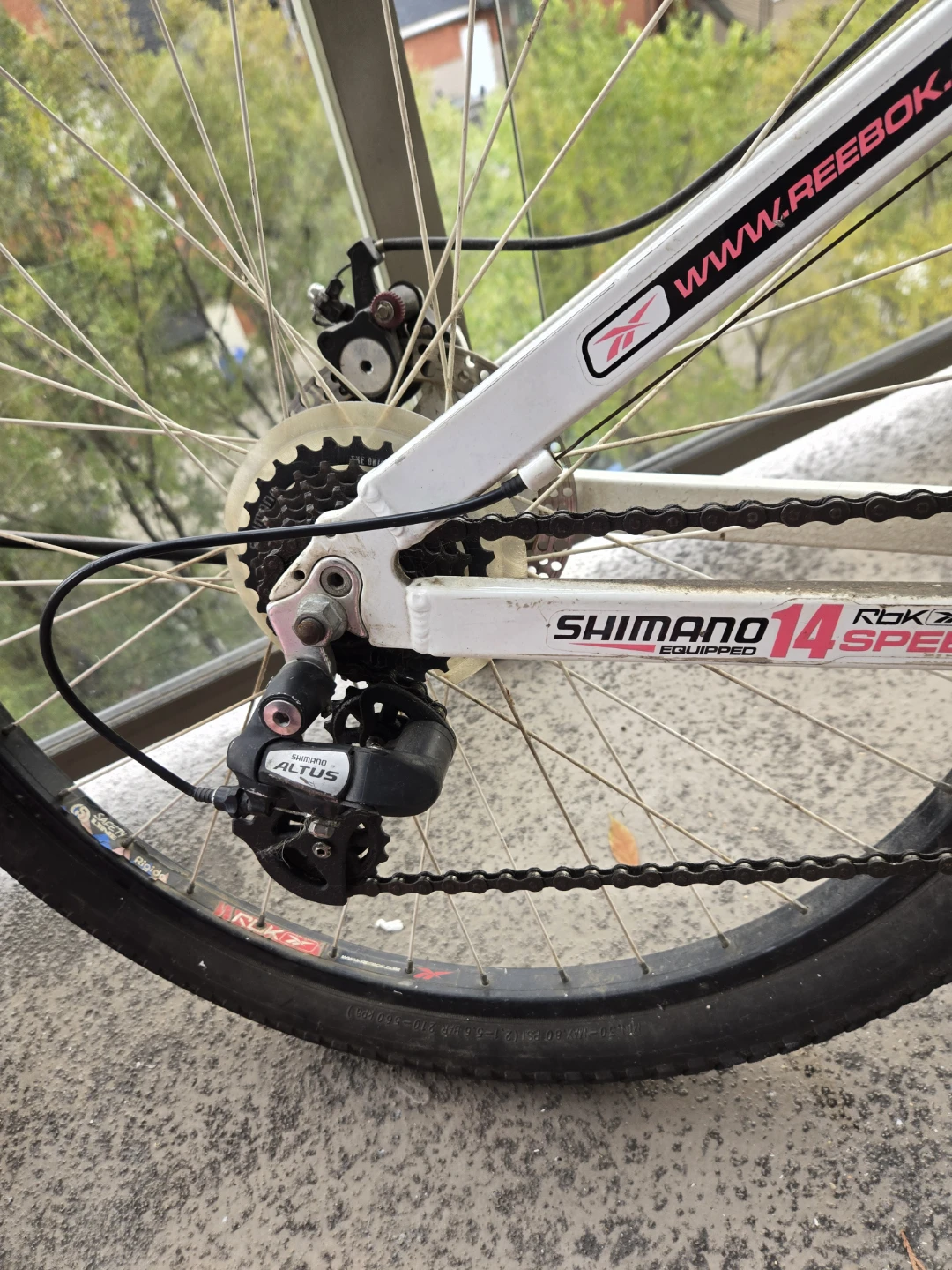Reebok Force 14 Speed Bike - photo 3