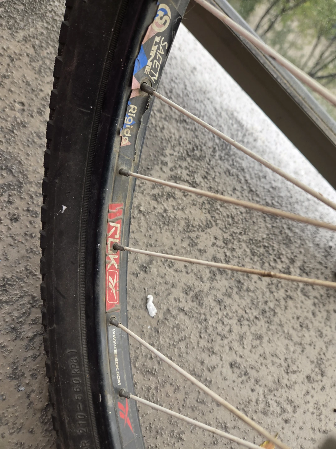 Reebok Force 14 Speed Bike - photo 4