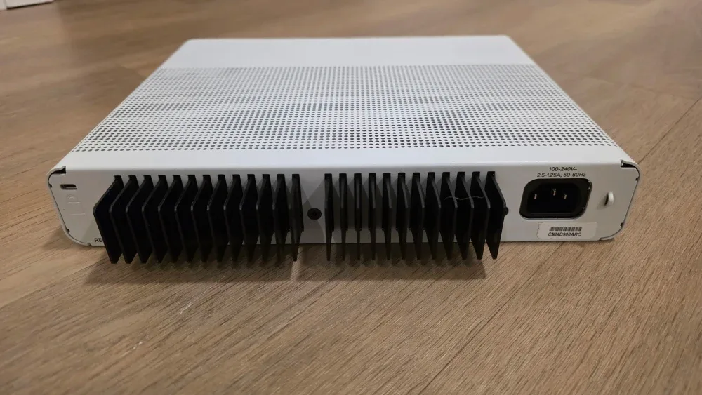 Cisco Catalyst 3560-CG Series PoE Switch image indicator(2)