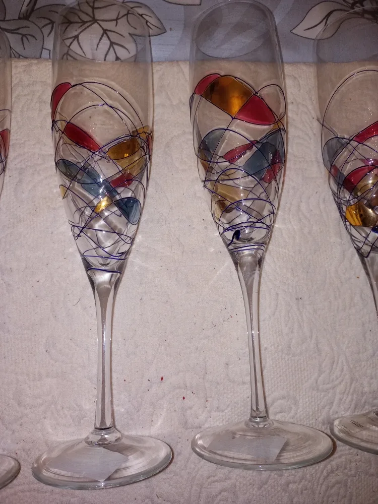 LUMINSCENCE 8 Champagne Glasses - Lead Free Crystal - New! image indicator(4)