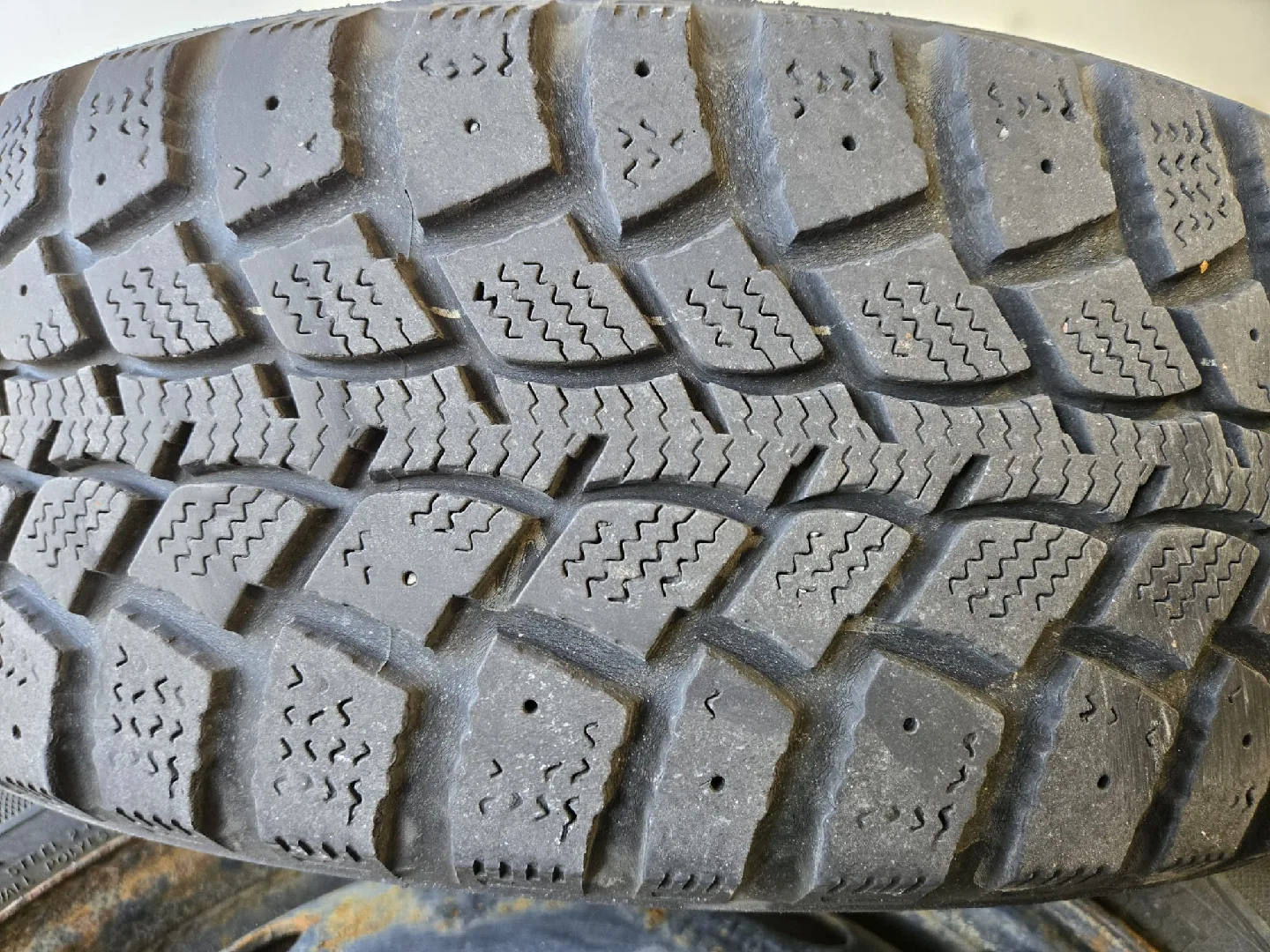 Marshall I'ZEN WIS KW19 Winter Tires - 185/65R15 image indicator(5)