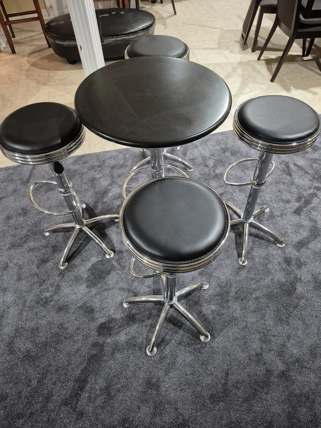 Retro Style Pub Table and 4 Stools - Black - photo 2