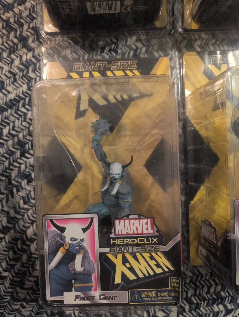 Marvel Heroclix Giant-Size X-Men Figures image indicator(4)