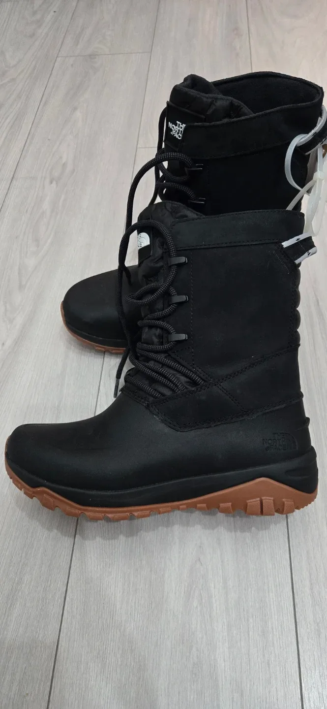 The North Face Black Winter Boots image indicator(2)