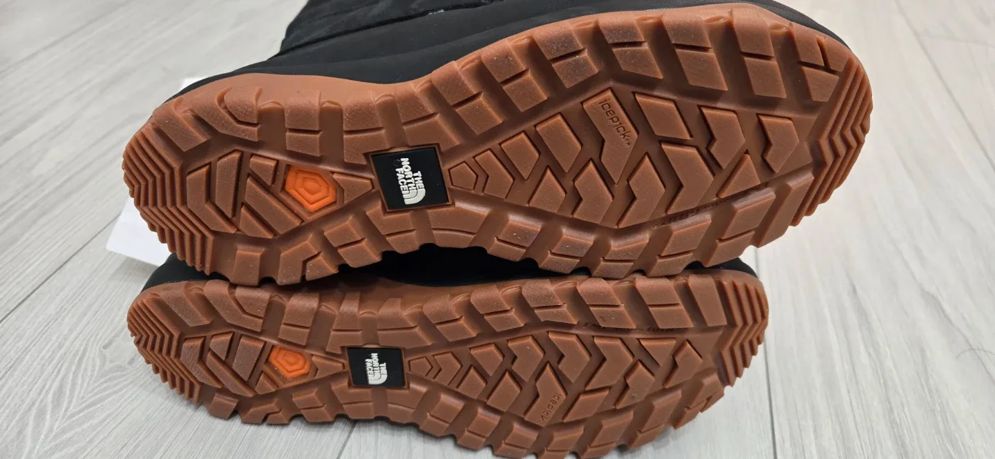 The North Face Black Winter Boots image indicator(4)