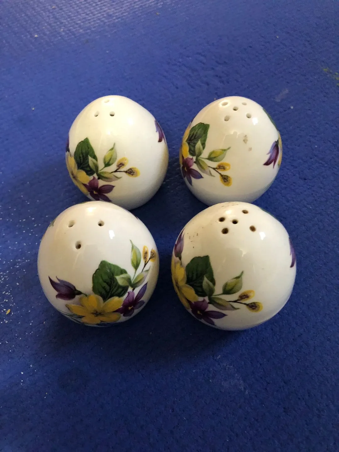 Floral Salt and Pepper Shakers - 4 pcs