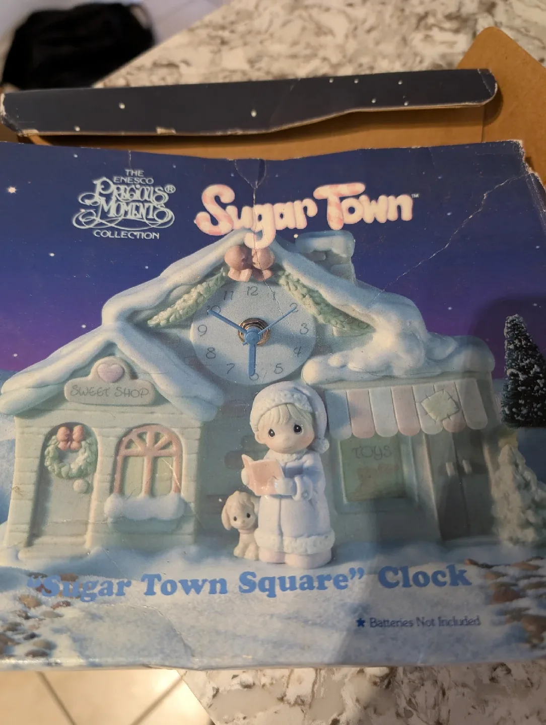 Precious Moments Sugar Town Square Clock image indicator(2)