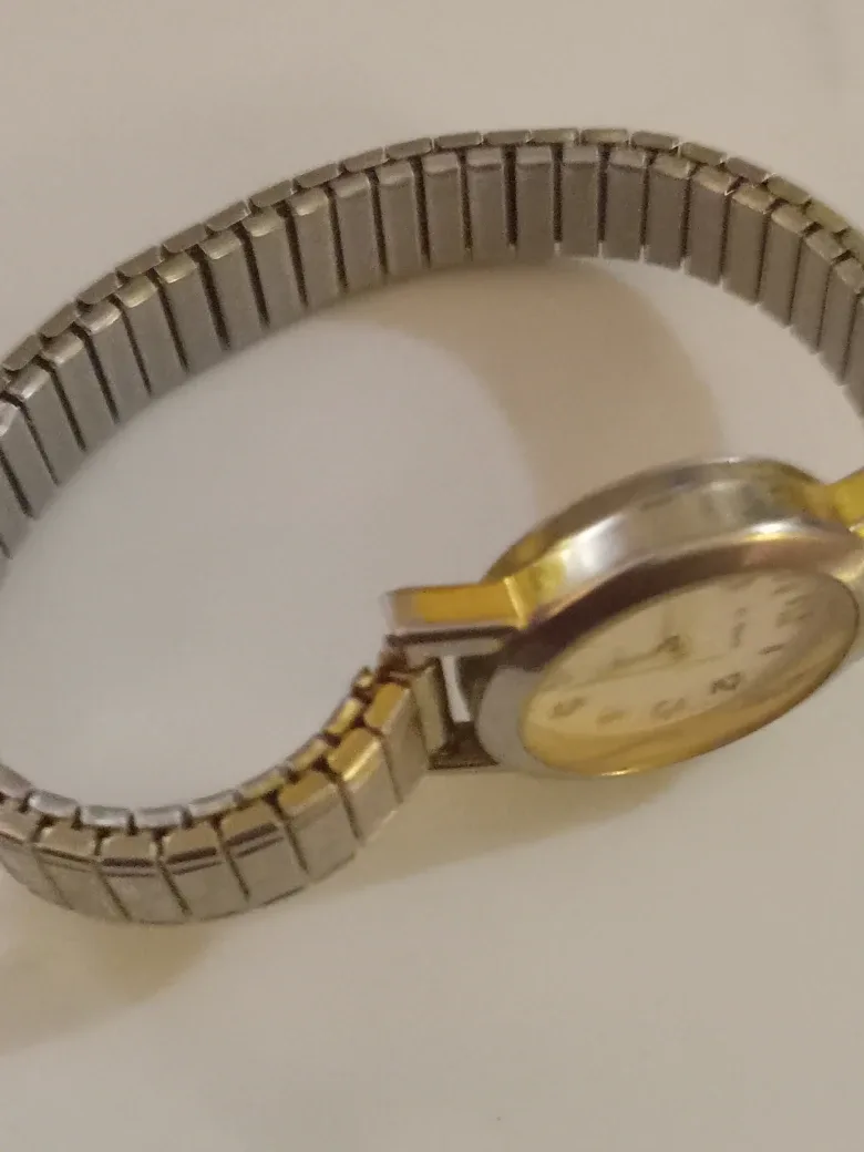 St. Marin Quartz Watch image indicator(6)