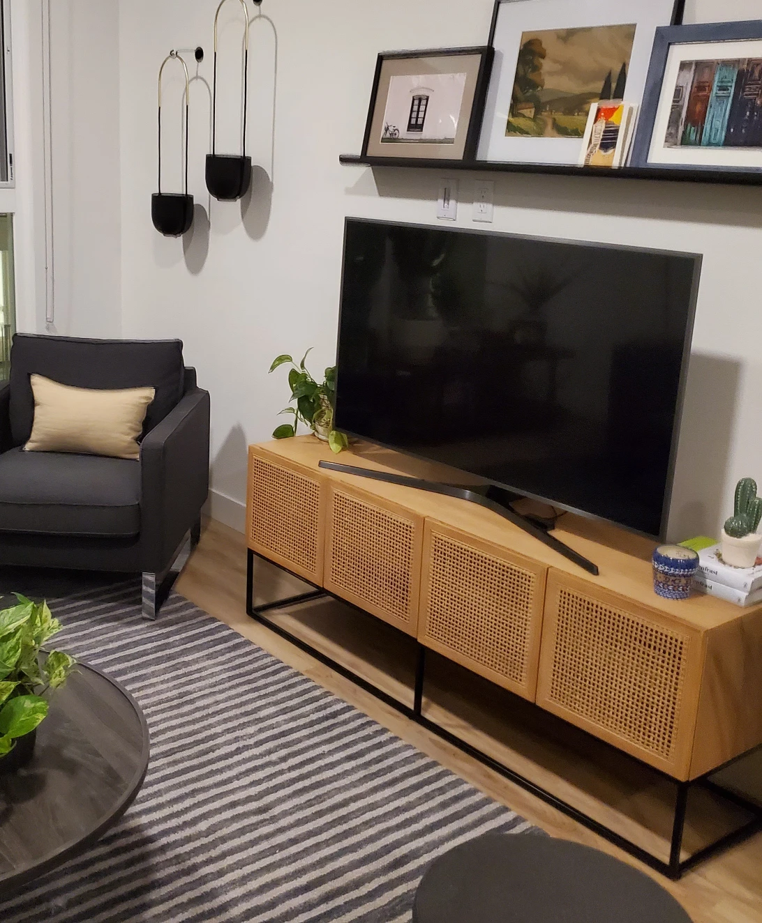 Rattan TV Stand - photo 2