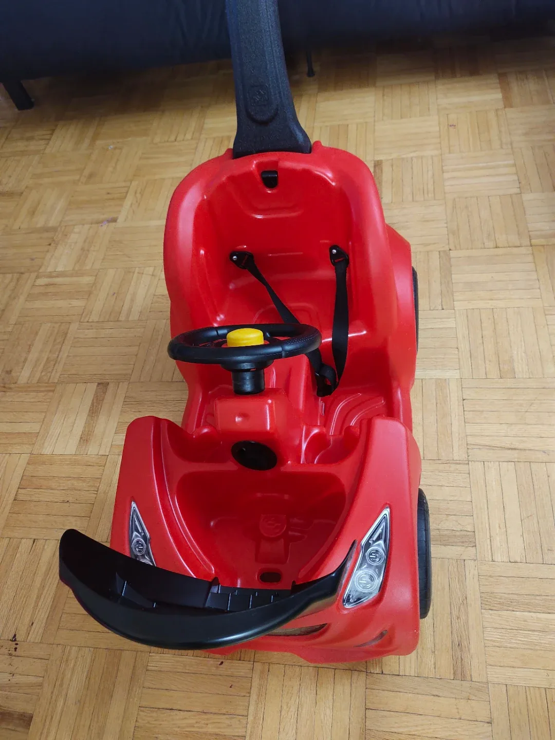 Hardly Used Step2 Red Whisper Ride Touring Wagon image indicator(3)