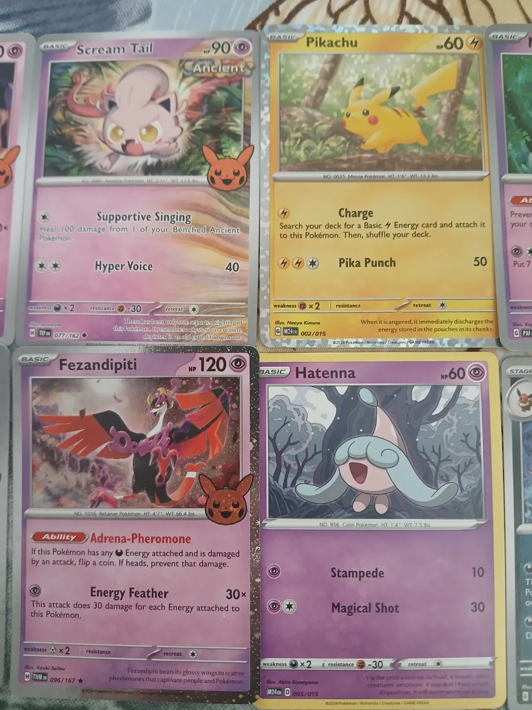 Pokémon Trading Cards - Assorted image indicator(3)