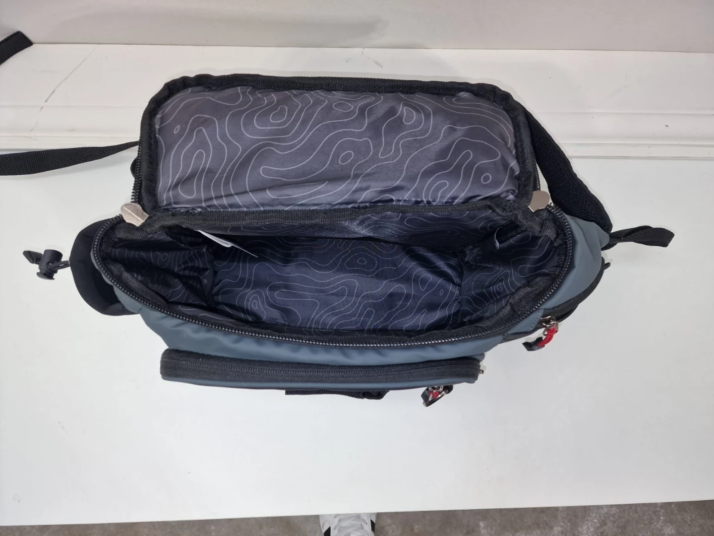 Evolution Fishing Tackle Bag - Great Condition! - photo 2