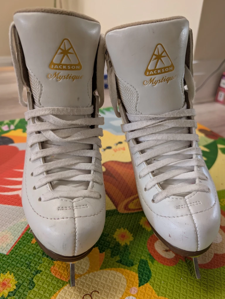 Jackson Mystique Ice Skates - girl Size 13 1/2