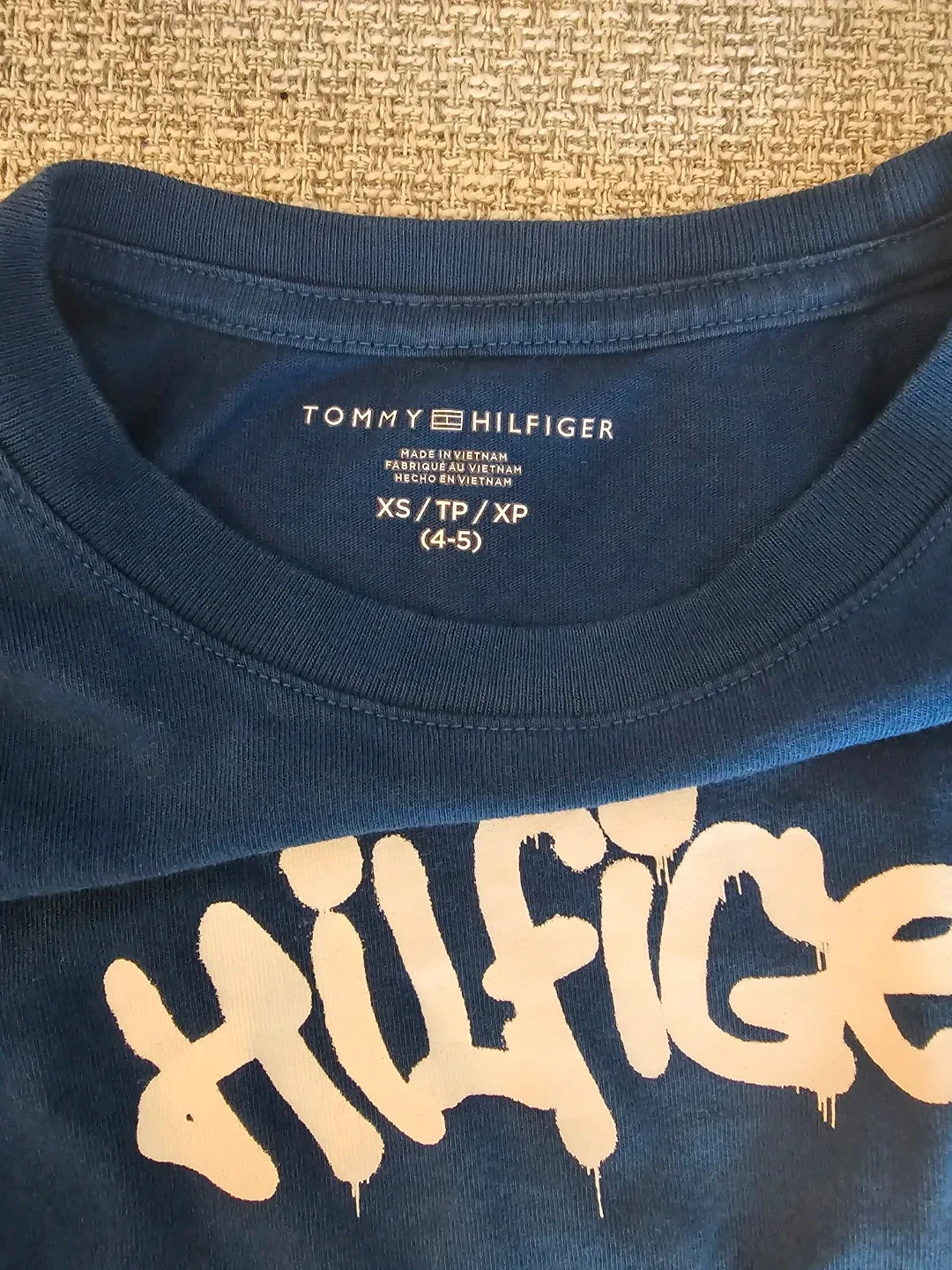 Tommy Hilfiger XS (4-5) Long Sleeve Shirt image indicator(2)