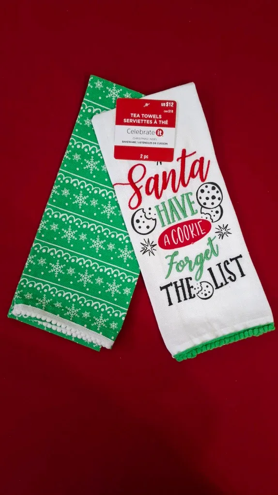 🆕️ Celebrate It! Christmas Tea Towels - 2 pc set