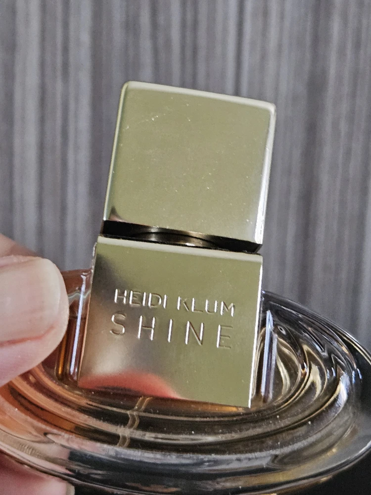 Heidi Klum Shine 1.0 fl oz Eau de Toilette - photo 2
