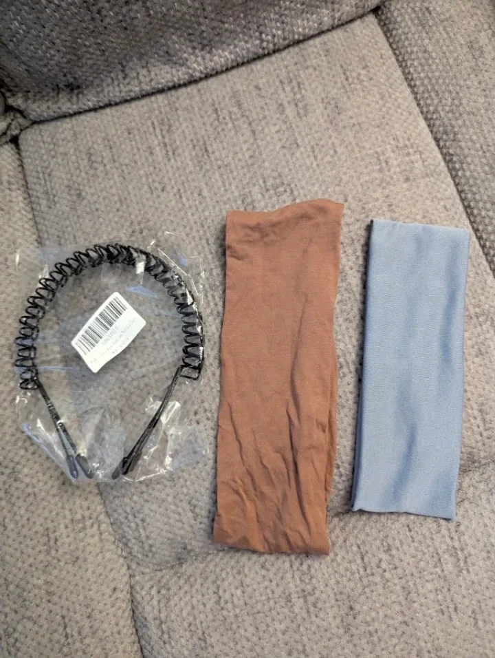 $1 for Random Headwarw