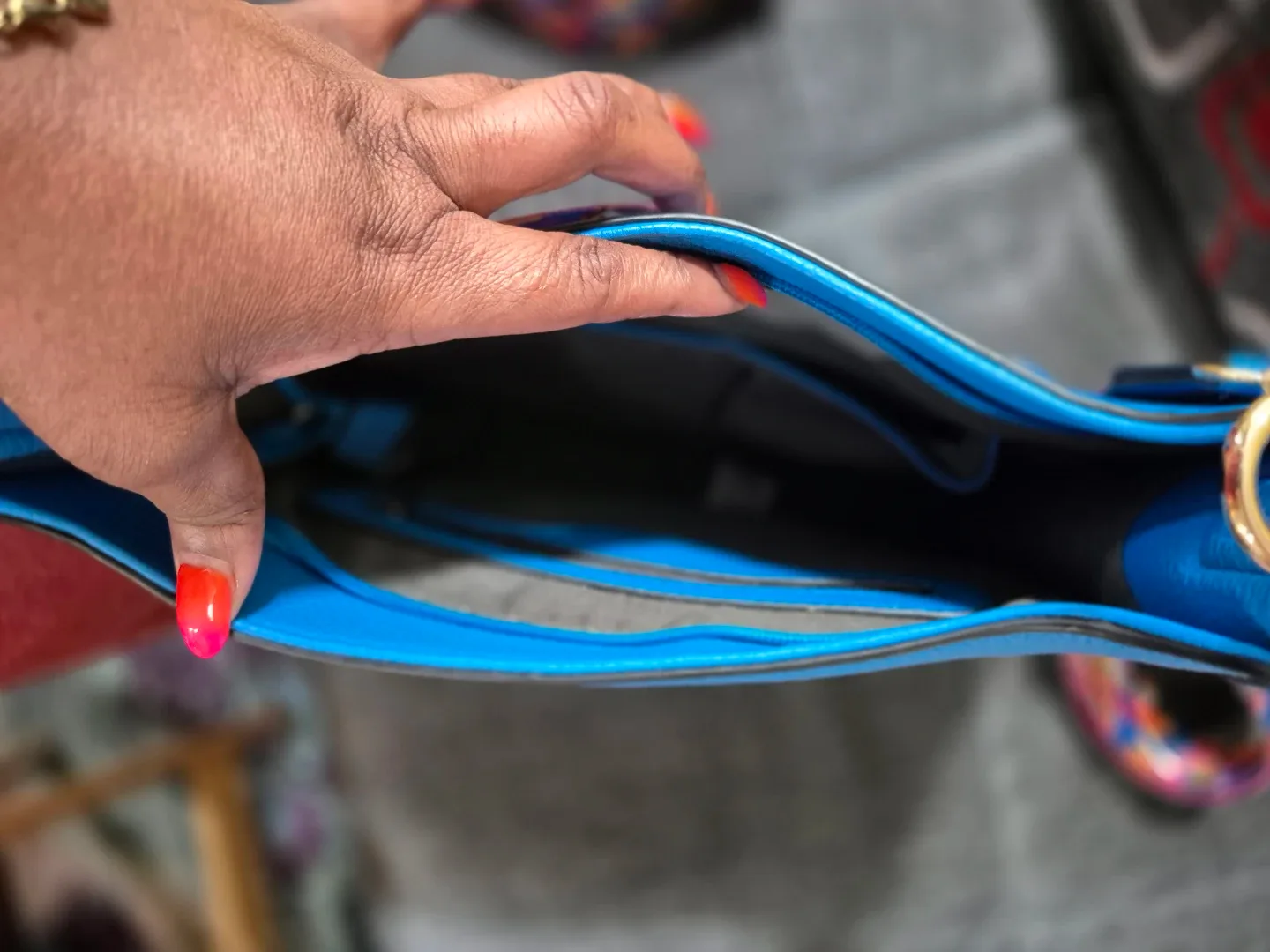 Navy Blue Hobo Bag image indicator(4)