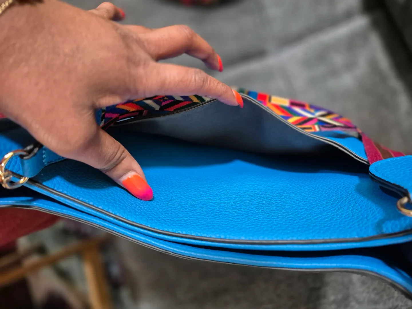 Navy Blue Hobo Bag image indicator(5)