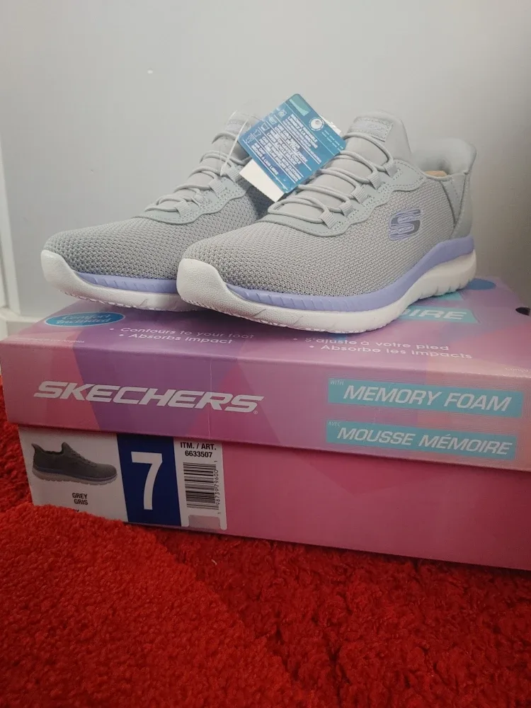 New Skechers D'Lites Sure Adventure Size 7 Grey image indicator(5)