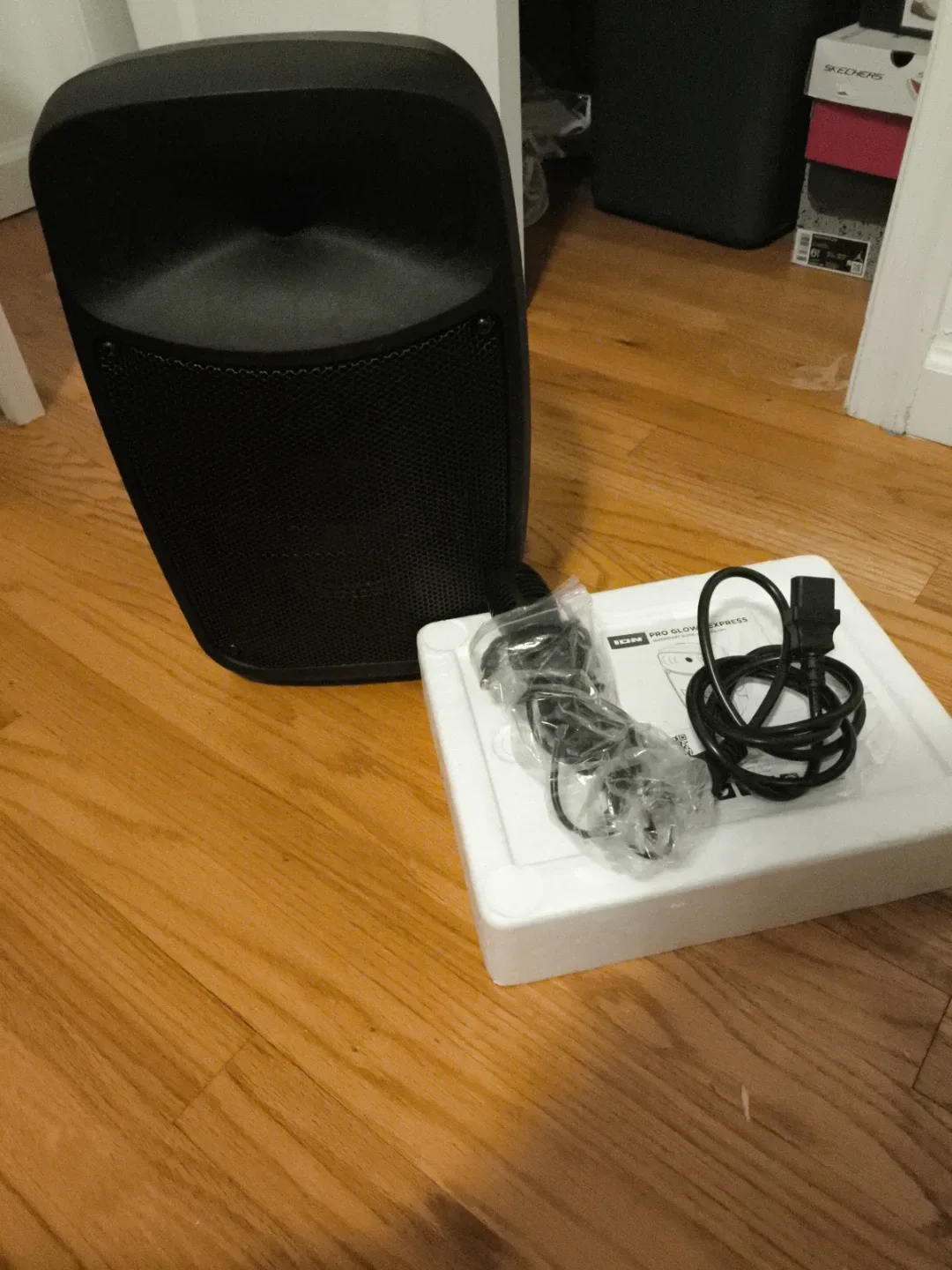 ION Audio IPA26 Tailgater Express Speaker image indicator(3)