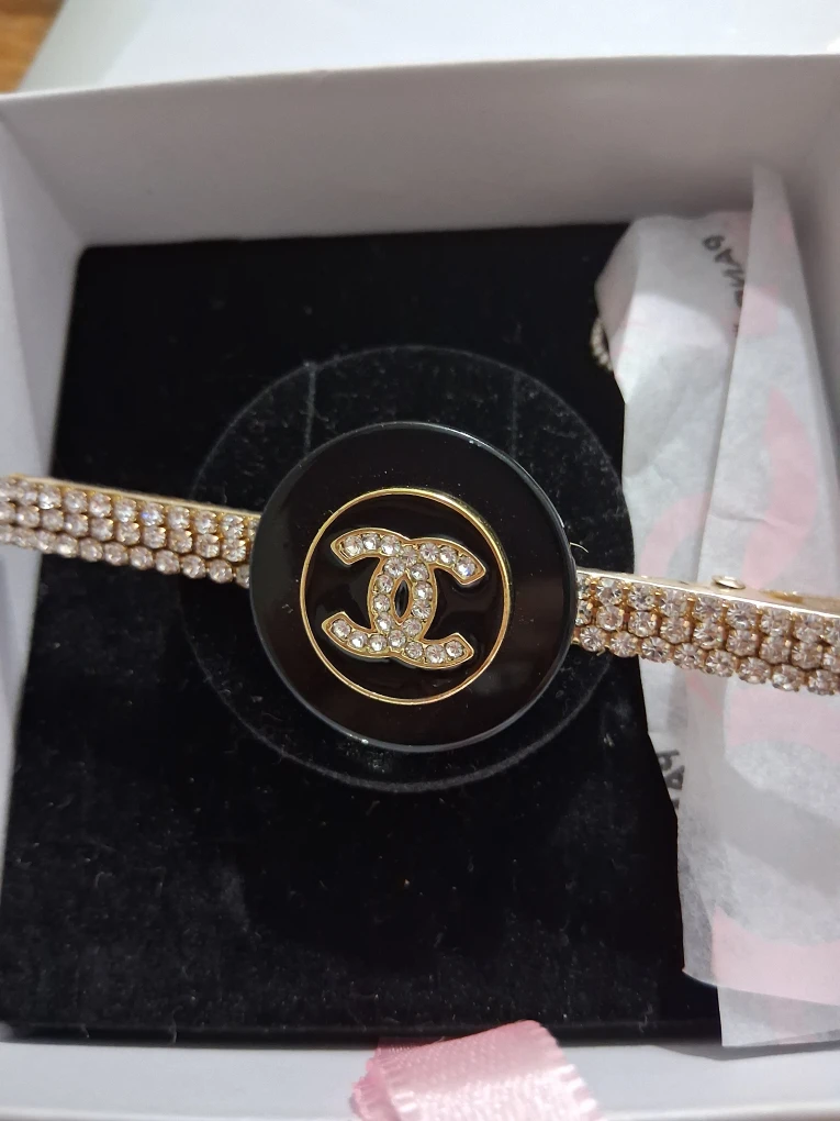 Chanel Hair Clip with Rhinestones - photo 3