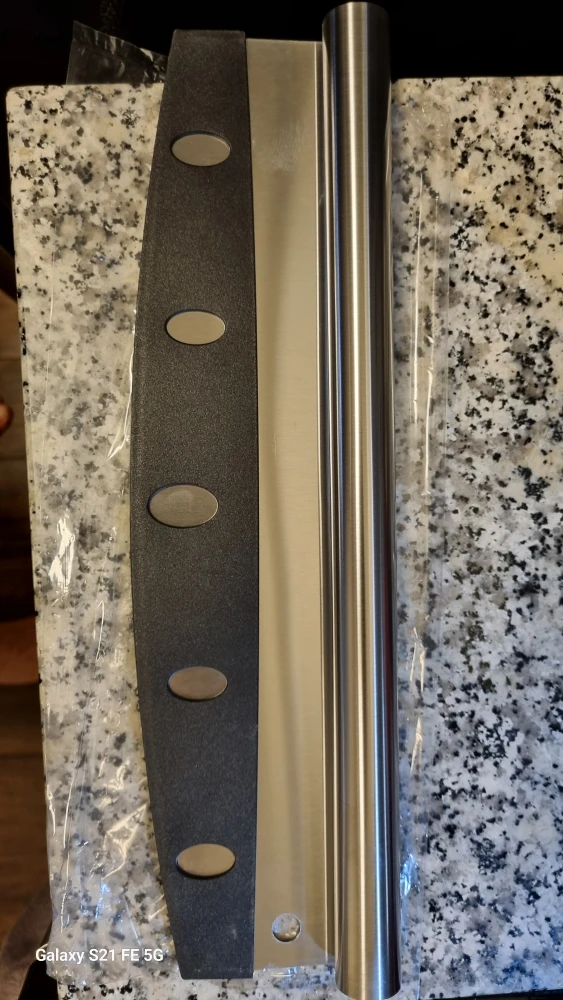 PIZZA cutter stainless stell miximum 18"