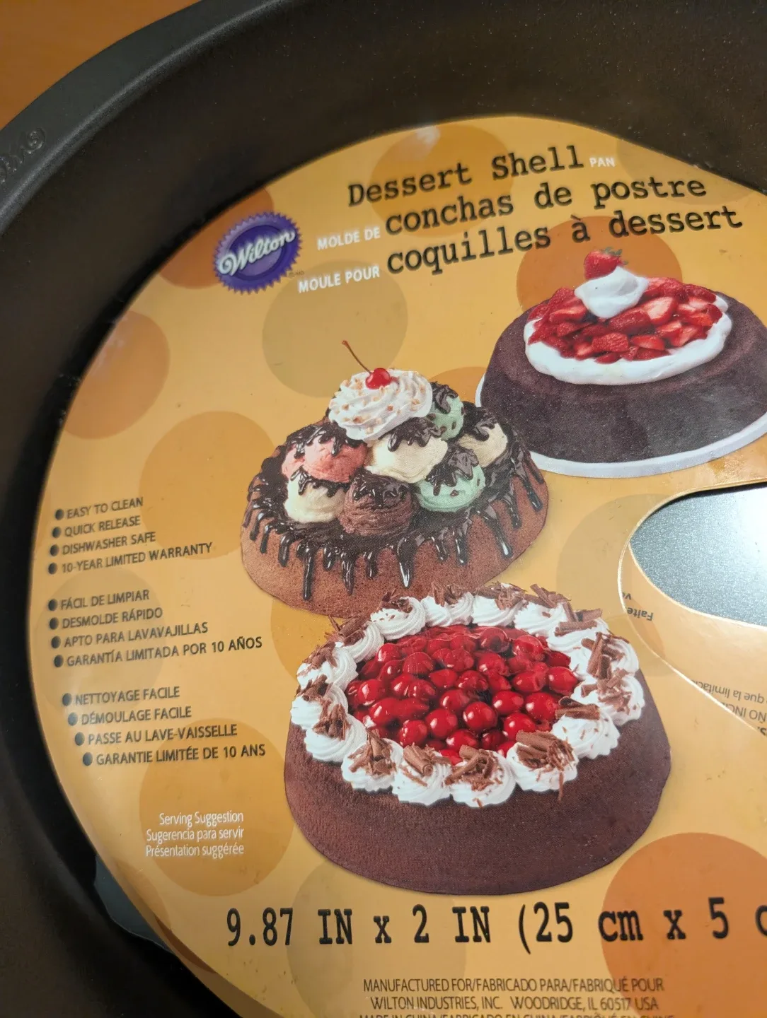 NEW Wilton Dessert Shell Pan - 9.87 in x 2 in image indicator(2)