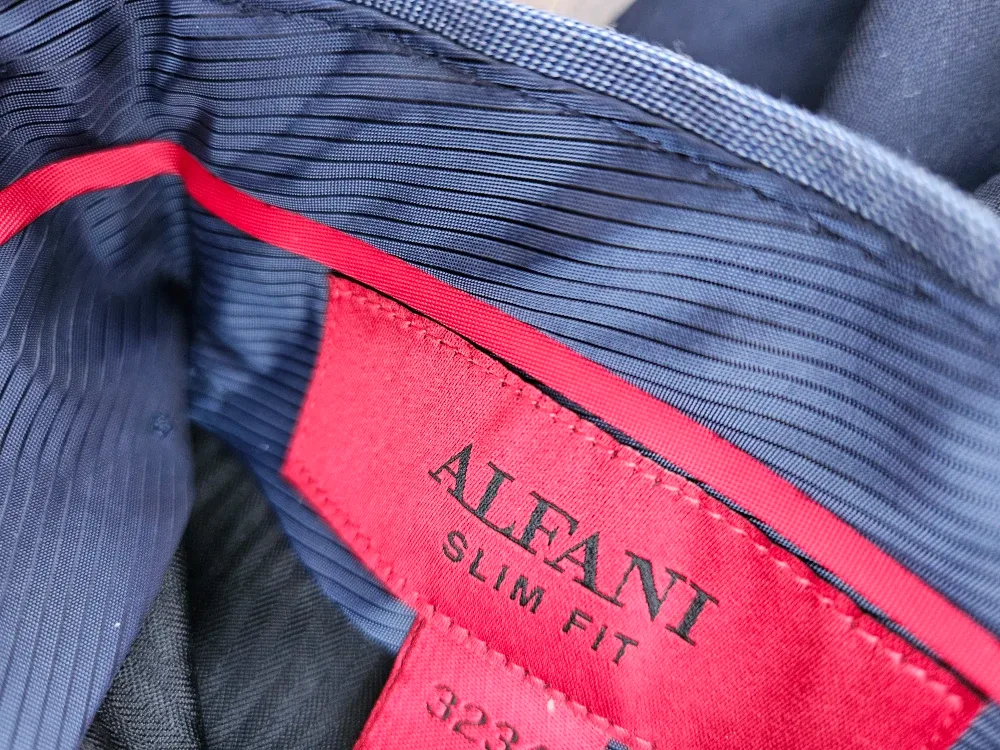 15 pants and shirts. Size 32 and medium image indicator(6)