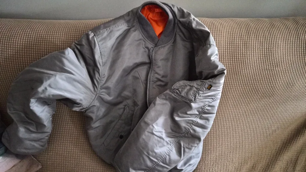 Alpha Industries MA-1 Bomber Jacket image indicator(3)