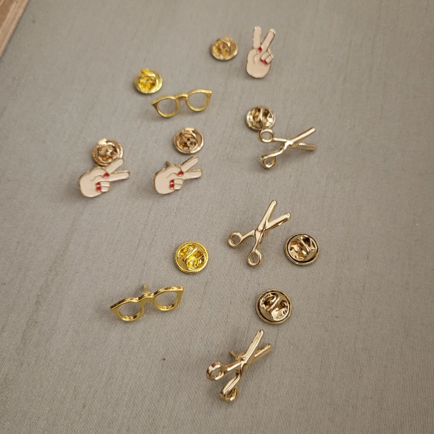 1/2" Pins Brand New without Tags 3.00 or 2 for 5.00 thumbnail