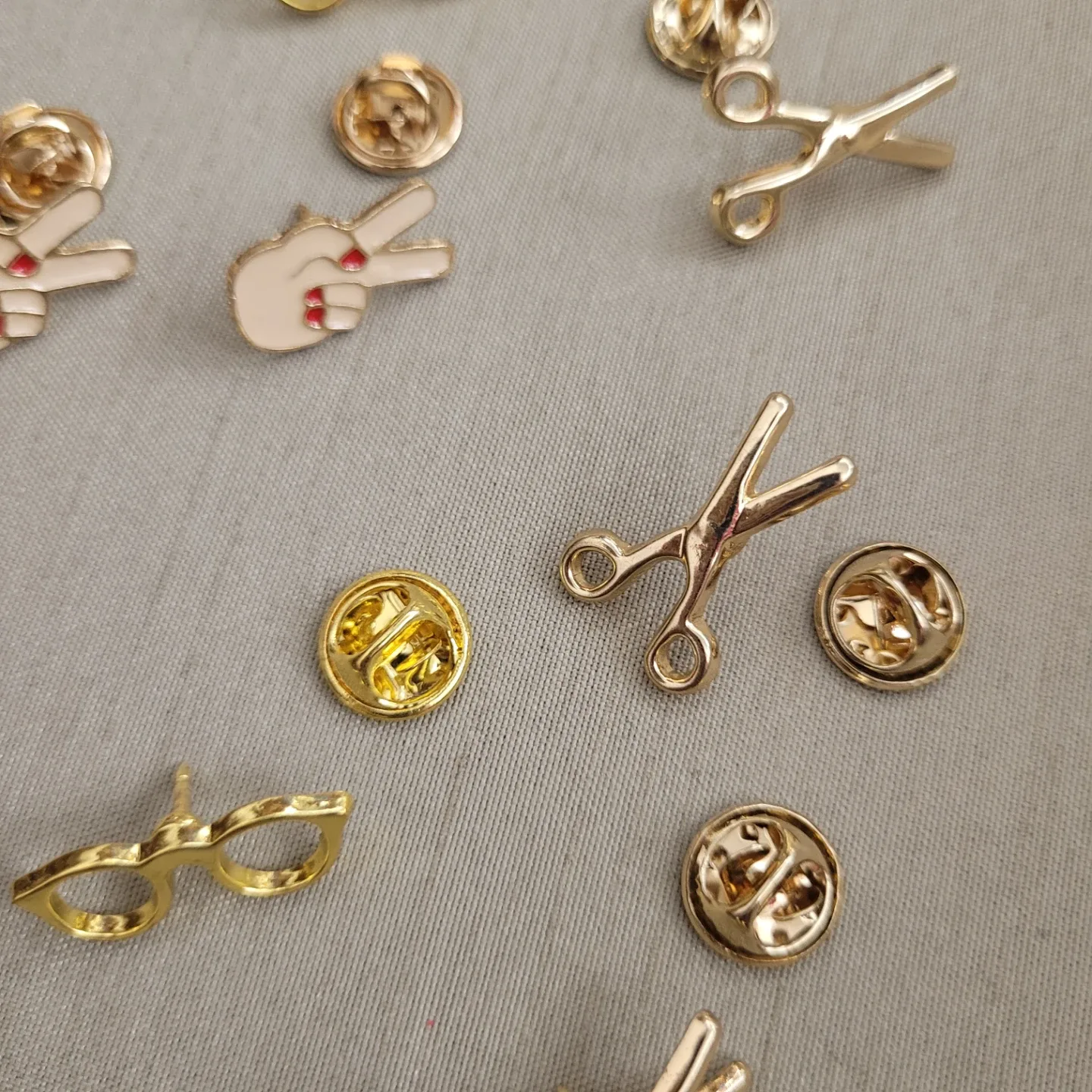 1/2" Pins Brand New without Tags 3.00 or 2 for 5.00 image indicator(2)