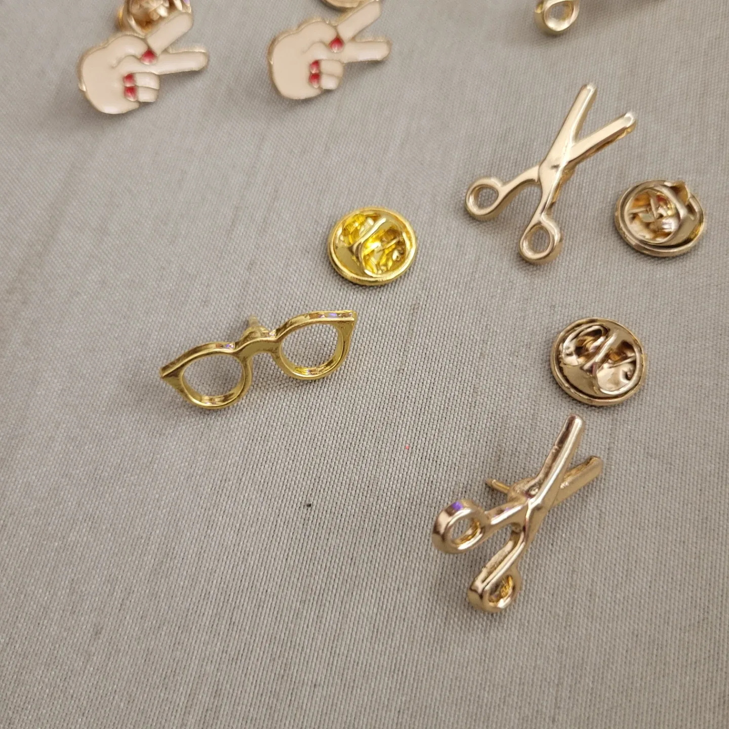 1/2" Pins Brand New without Tags 3.00 or 2 for 5.00 image indicator(3)