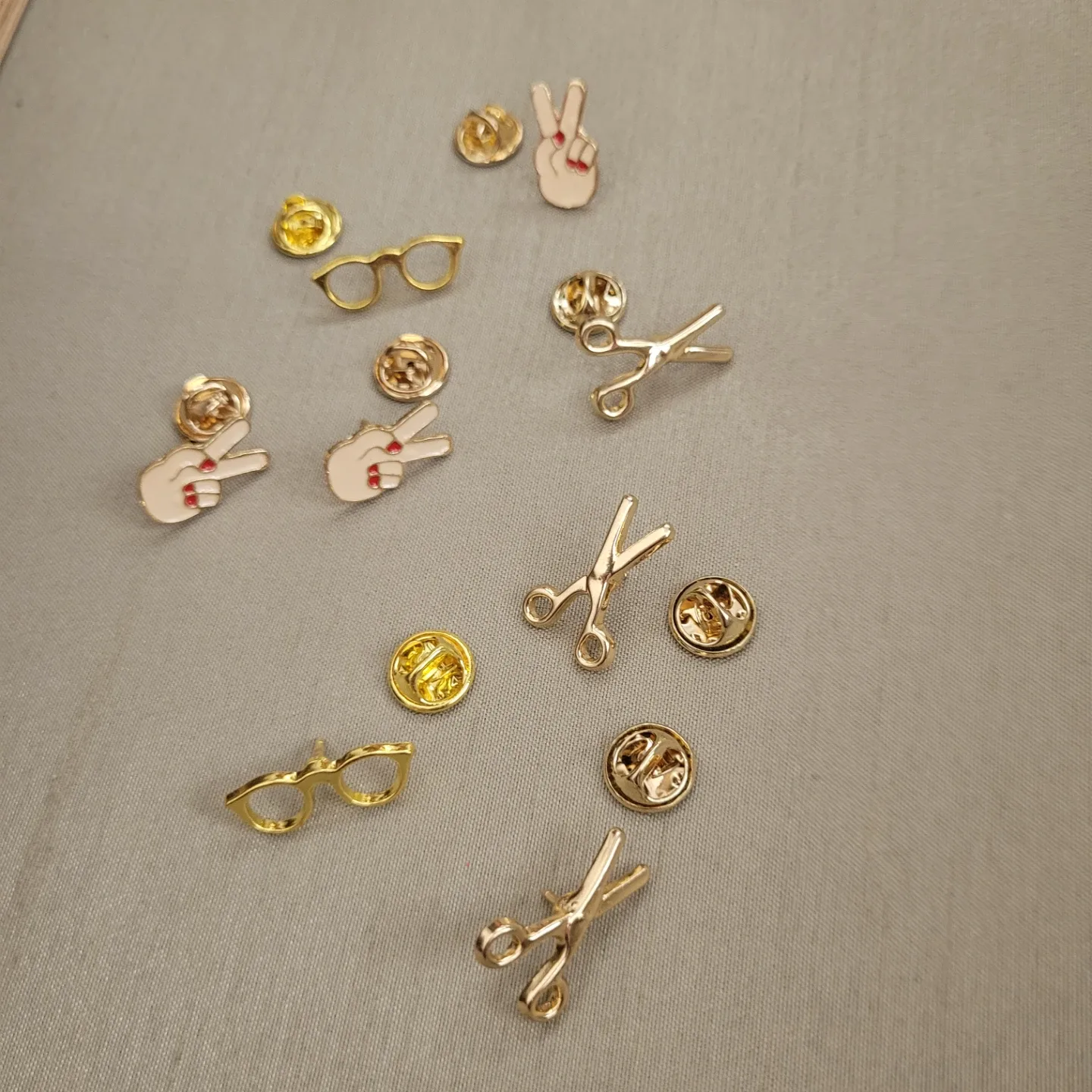 1/2" Pins Brand New without Tags 3.00 or 2 for 5.00 image indicator(4)