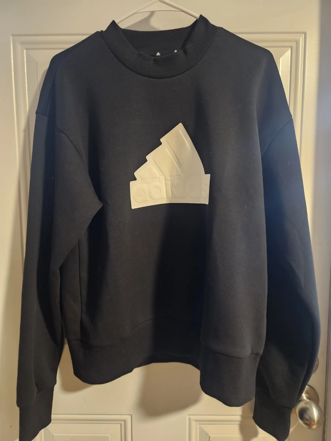 BRAND NEW- Adidas Crewneck Sweatshirt - Size M