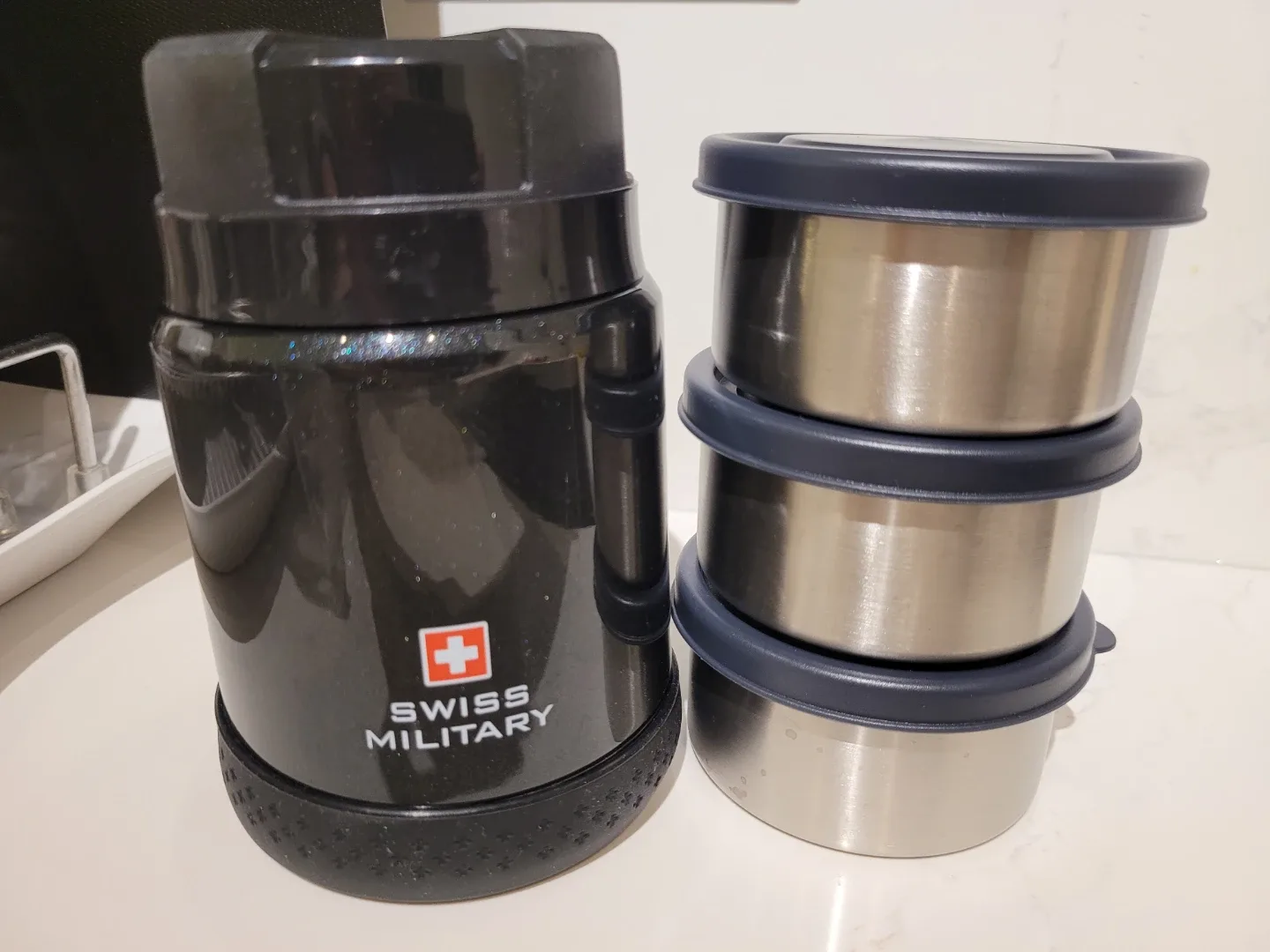 Thermal lunch box-Stainless insulated containers- Swiss Military image indicator(2)