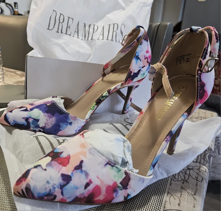 Dream Pairs Floral Heels - Size 9 - photo 3