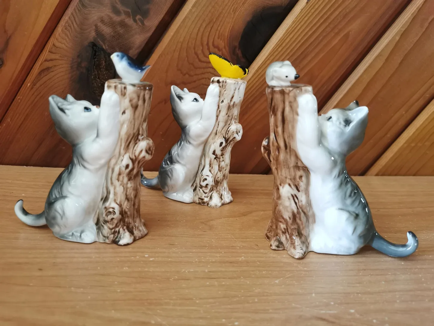 Vintage Set of 3 Bone China Cats Decor image indicator(2)